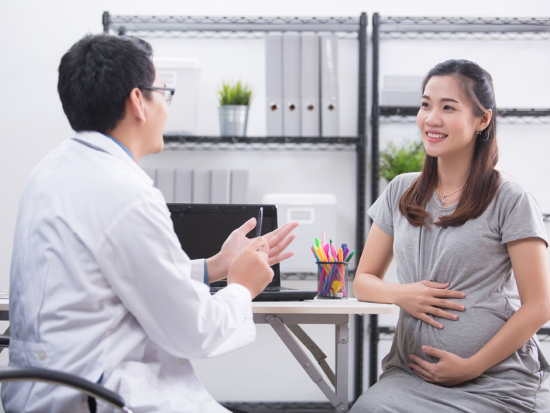 Mẹ bầu cần chú ý khi mua bảo hiểm thai sản